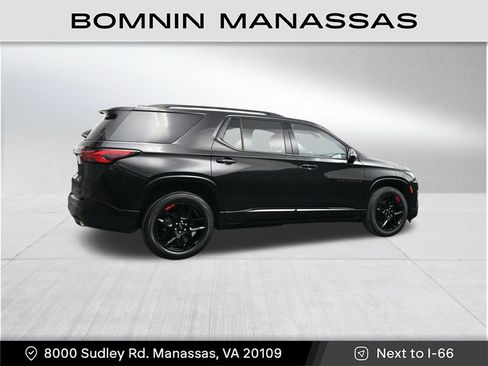 Used 2023 Chevrolet Traverse Premier w/ Redline Edition image 5