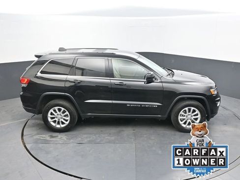 Used 2022 Jeep Grand Cherokee Laredo E image 53