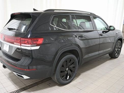 New 2026 Volkswagen Atlas SE image 13