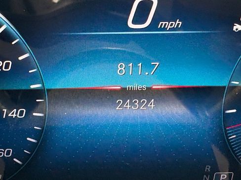 Used 2023 Mercedes-Benz GLB 250 4MATIC image 13