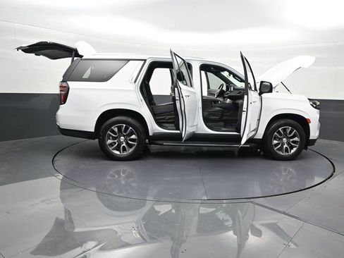 Used 2022 Chevrolet Tahoe LT w/ LT Signature Package RWD image 34