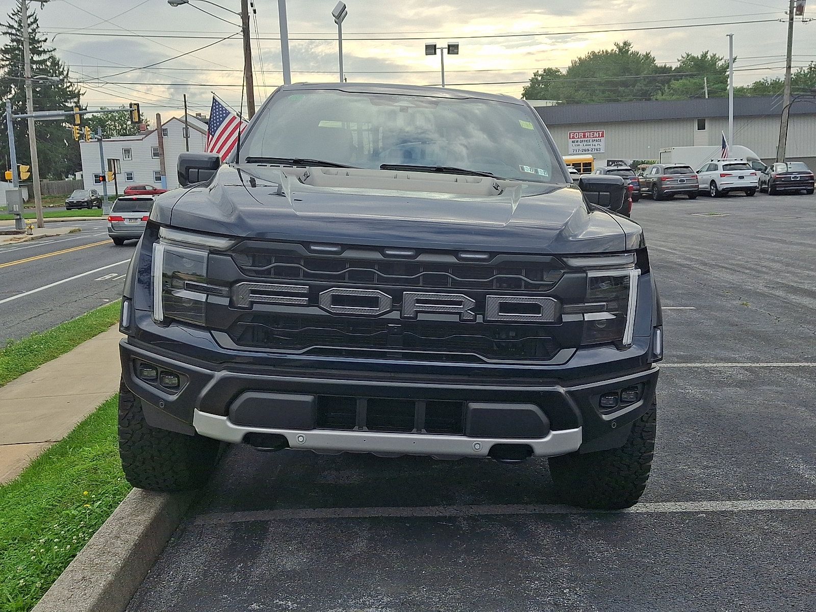 Used 2024 Ford F150 Raptor AWD/4WD image 2