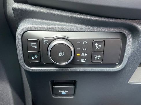 New 2025 Ford Bronco Badlands image 48