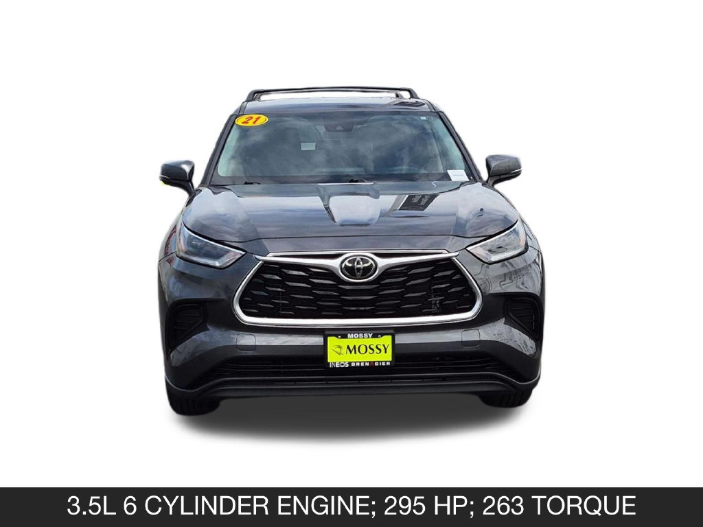 Used 2021 Toyota Highlander L FWD image 4