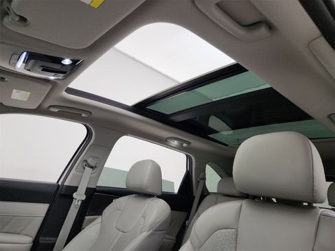 Used 2022 Kia Sorento SX image 3