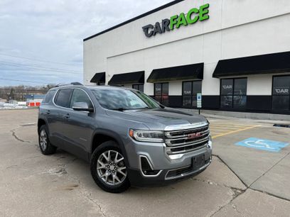 Used 2022 GMC Acadia SLT w/ Preferred Package