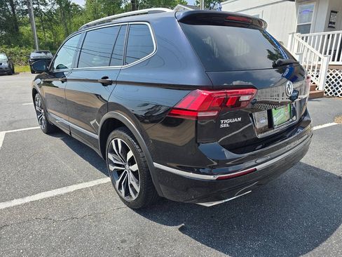 Used 2020 Volkswagen Tiguan SEL Premium R-Line w/ 3rd Row Seat Package AWD/4WD image 4