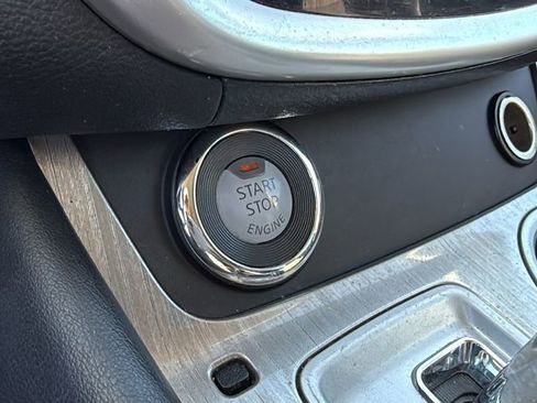 Used 2017 Nissan Murano SV image 19