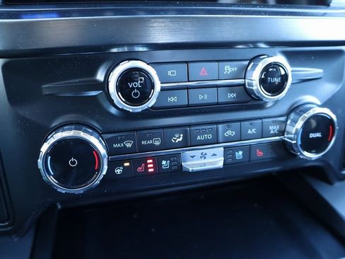 New 2026 Ford F250 Lariat w/ Black Appearance Package AWD/4WD image 7