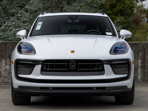 New 2026 Porsche Macan S AWD/4WD image 8