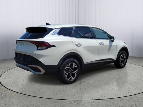 Certified 2024 Kia Sportage LX AWD/4WD image 3
