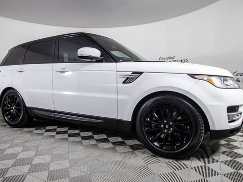 Used 2017 Land Rover Range Rover Sport HSE image 3
