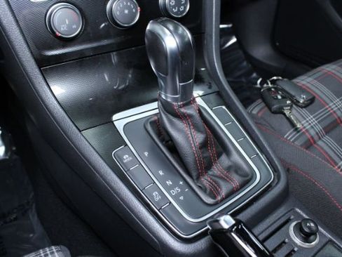 Used 2015 Volkswagen GTI S image 13