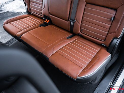 Used 2025 GMC Sierra 3500 Denali Ultimate image 32