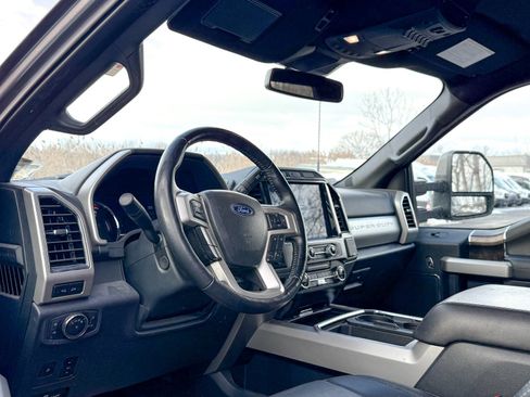 Used 2022 Ford F350 Lariat w/ Lariat Ultimate Package image 9