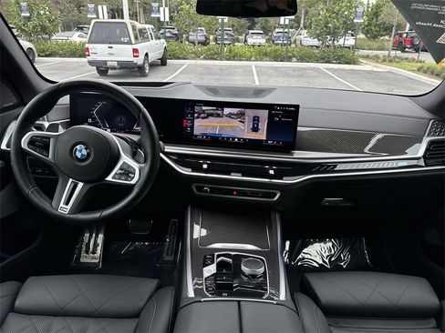 Used 2026 BMW X5 M60i image 15