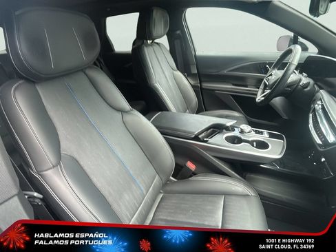 Certified 2025 Cadillac Lyriq Luxury w/ LPO, Floor Liner Package AWD/4WD image 28