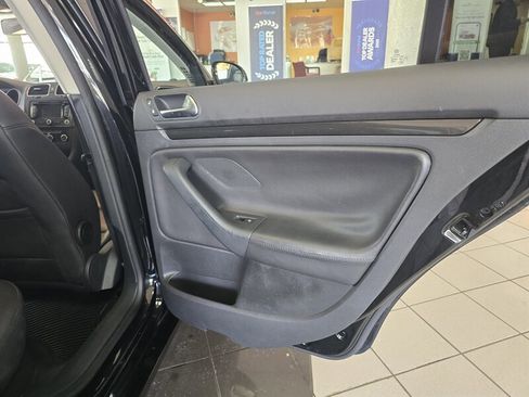 Used 2013 Volkswagen Jetta TDI FWD image 15