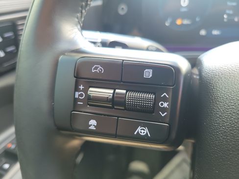 Used 2025 Hyundai Santa Fe Calligraphy AWD/4WD image 17