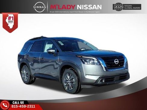 New 2025 Nissan Pathfinder SV image 1