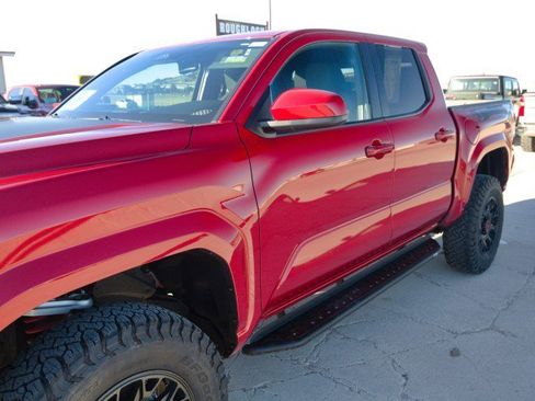 Used 2025 Toyota Tacoma SR5 w/ SR5 Upgrade Package image 8