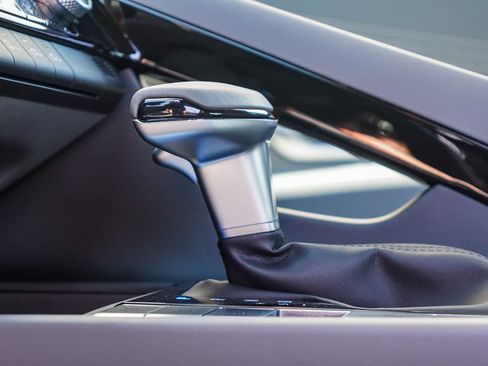 Certified 2025 Hyundai Elantra Hybrid FWD image 21