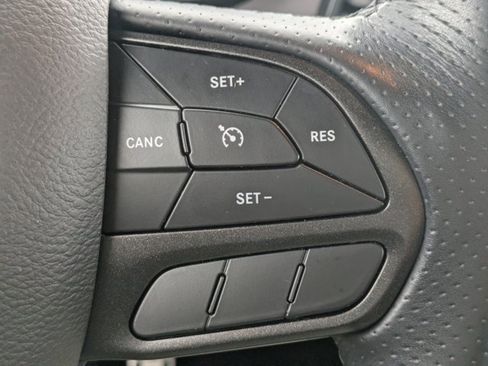 Certified 2022 Dodge Challenger R/T Scat Pack w/ Driver Convenience Group image 16