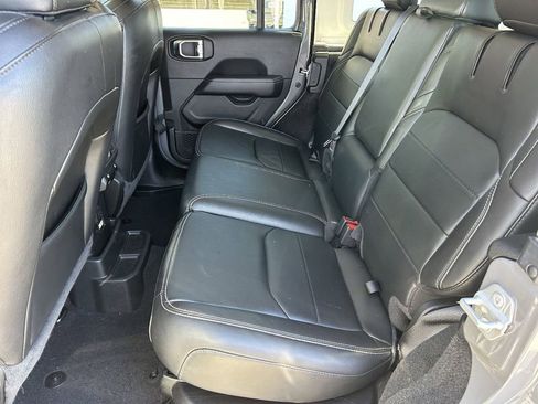 Used 2023 Jeep Wrangler Unlimited Sahara w/ Cold Weather Group image 13