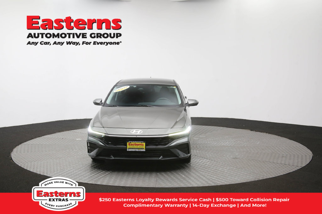 Used 2024 Hyundai Elantra SEL FWD image 52