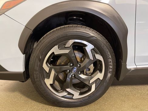 Used 2022 Subaru Crosstrek 2.5i Limited w/ Moonroof Package 2 image 11