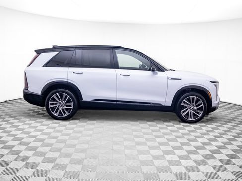 New 2027 Cadillac Vistiq Luxury AWD/4WD image 6