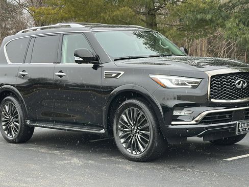 Certified 2024 INFINITI QX80 Premium Select w/ Cargo Package image 2