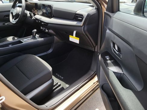 New 2026 Nissan Kicks S FWD image 10
