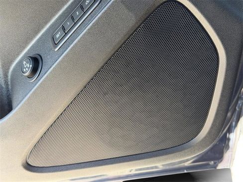 Used 2018 Chevrolet Equinox Premier image 31