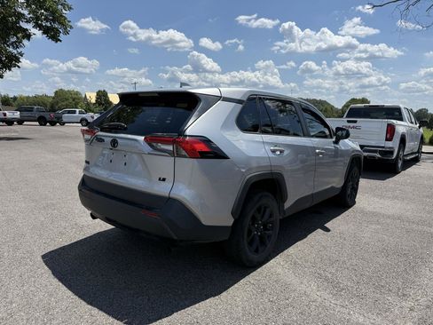 Used 2024 Toyota RAV4 LE FWD image 4