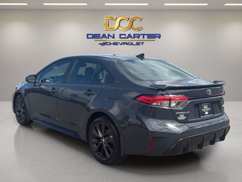 Used 2023 Toyota Corolla SE w/ Carpet Mat Package (TMS) FWD image 3
