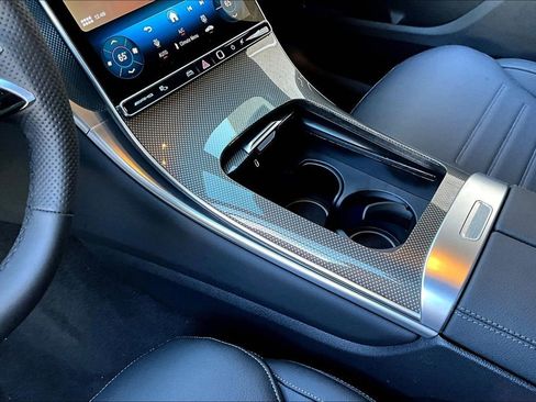 New 2025 Mercedes-Benz GLC 43 AMG 4MATIC image 8