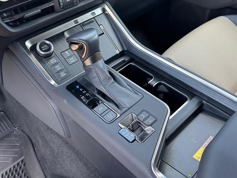 Used 2025 Lexus GX 550 AWD/4WD image 21