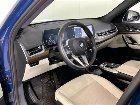 Certified 2026 BMW X1 xDrive28i w/ Technology Package AWD/4WD image 5