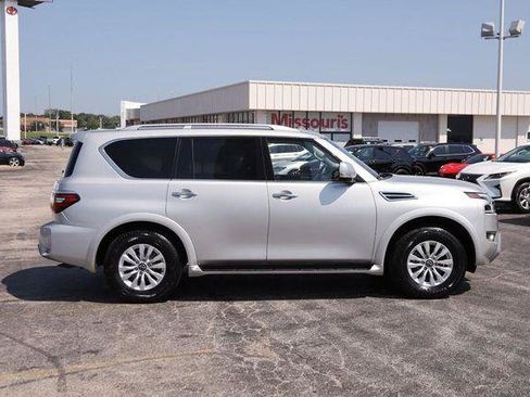 Used 2024 Nissan Armada SV AWD/4WD image 5