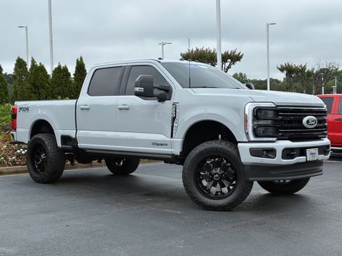 Used 2026 Ford F250 Platinum AWD/4WD image 39