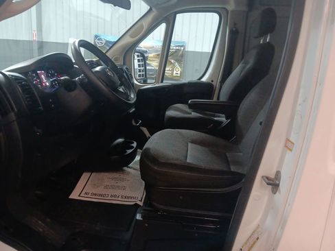 Used 2022 RAM ProMaster 2500 image 10