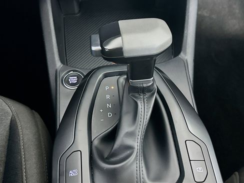 Used 2025 Kia K4 LXS image 25