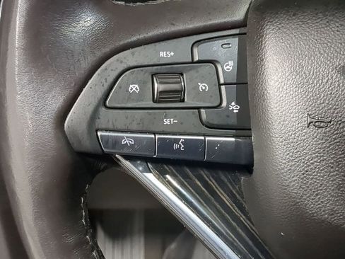 Used 2023 Cadillac XT6 Premium Luxury image 35