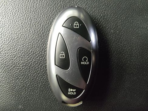 Used 2025 Hyundai Elantra Sport FWD image 32