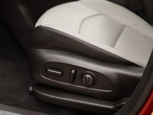 Used 2018 Chevrolet Equinox Premier image 22