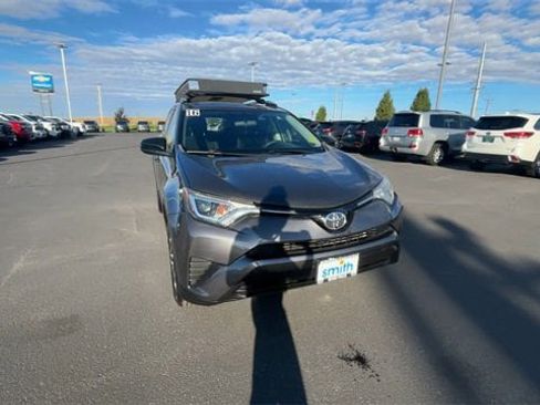 Used 2016 Toyota RAV4 LE image 3