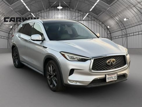 Used 2019 INFINITI QX50 Essential w/ Sensory Package AWD/4WD image 4