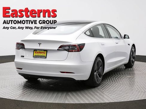 Used 2019 Tesla Model 3 Standard Range image 5