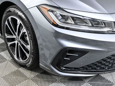 Certified 2026 Volkswagen Jetta Sport FWD image 35